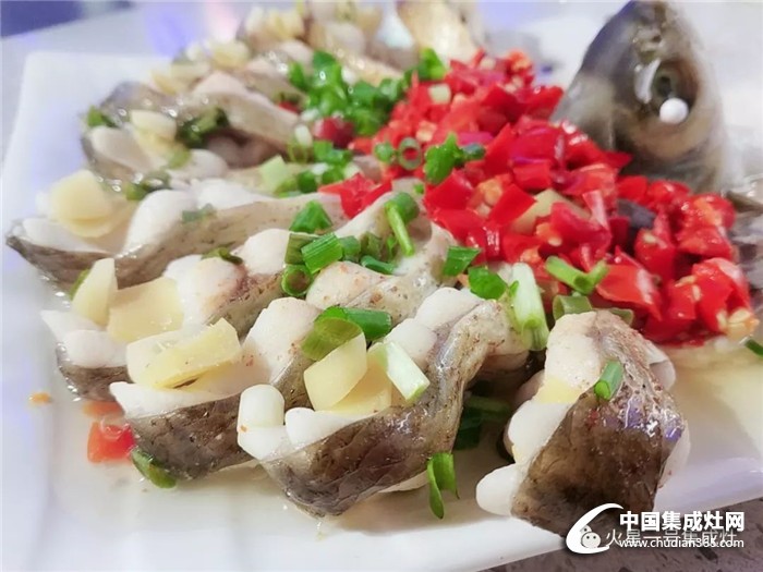 想吃蒸魚沒(méi)辦法？火星一號(hào)教你做色香味俱全的開屏魚 