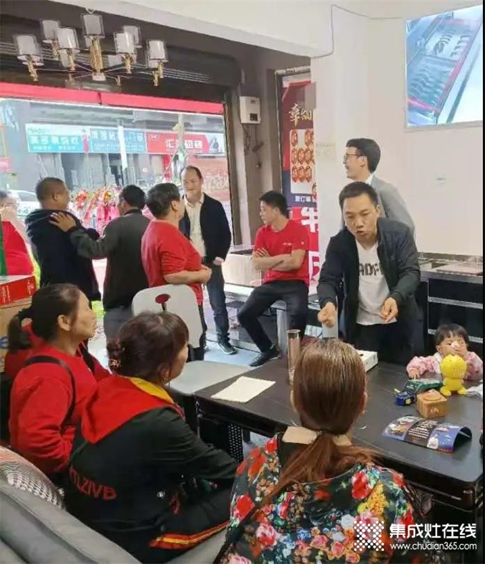 熱烈祝賀萬事興集成灶貴陽馬寨新城社區(qū)店開業(yè)大吉，重磅起航！